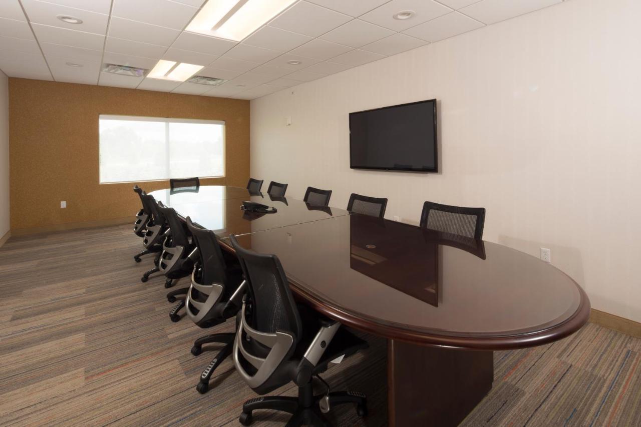 Holiday Inn Express Rochester Hills By Ihg Экстерьер фото